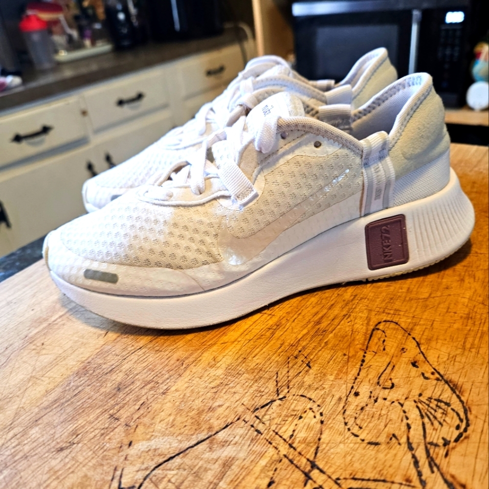 Nike Reposto